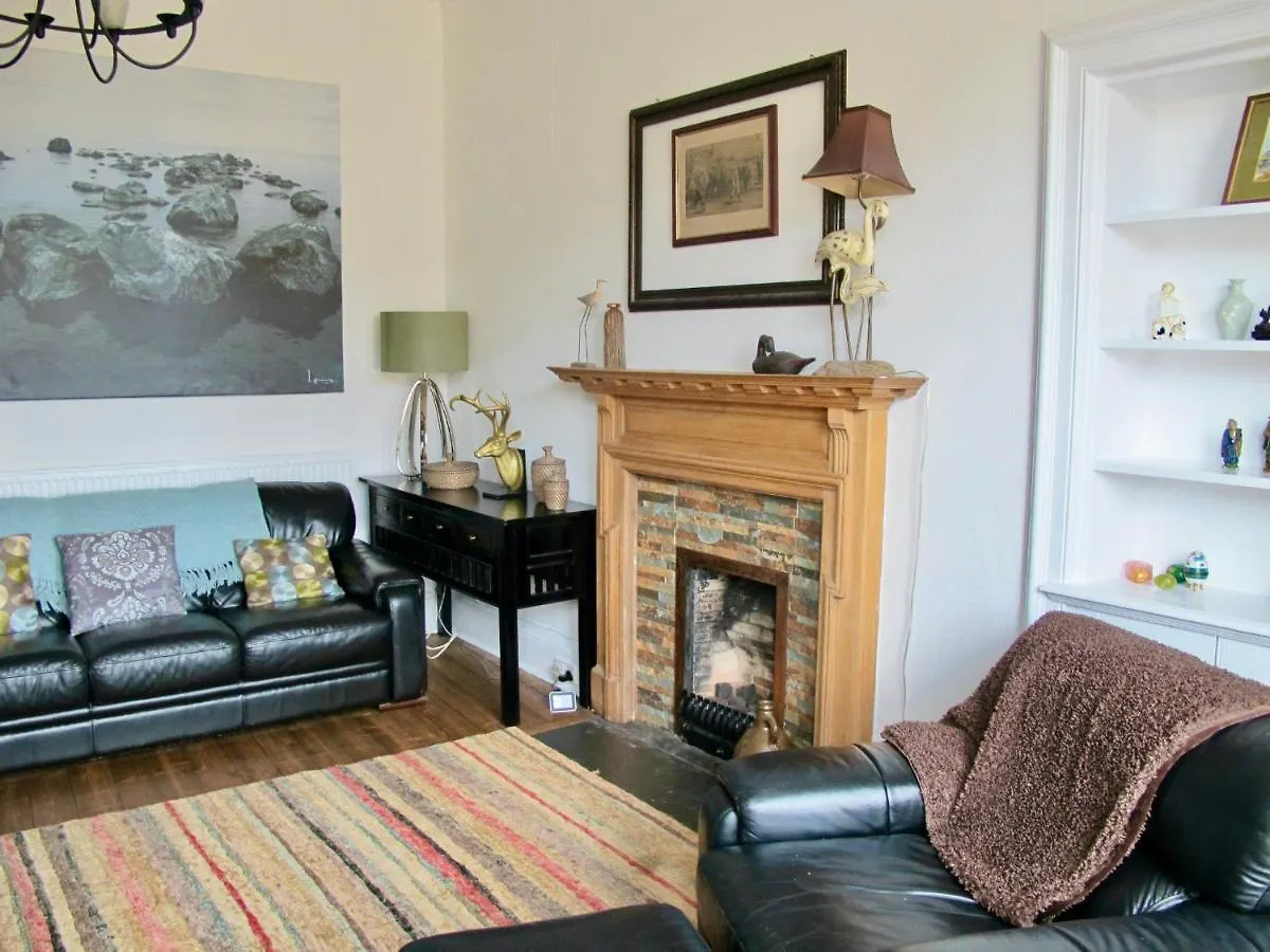 Pass The Keys Quiet 2Beds Flat With High Ceilings And Great Views Apartment Edinburgh