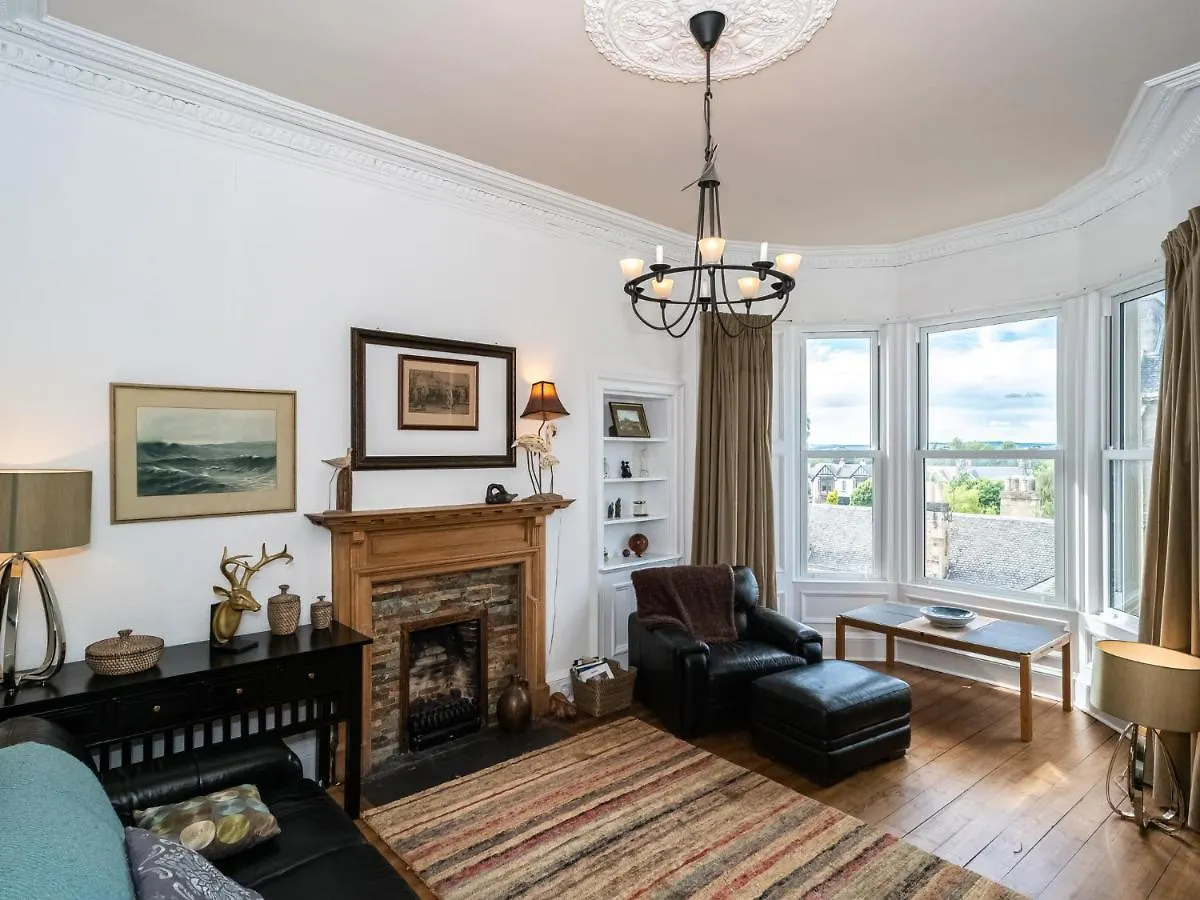 エディンバラPass The Keys Quiet 2Beds Flat With High Ceilings And Great Viewsアパートメント