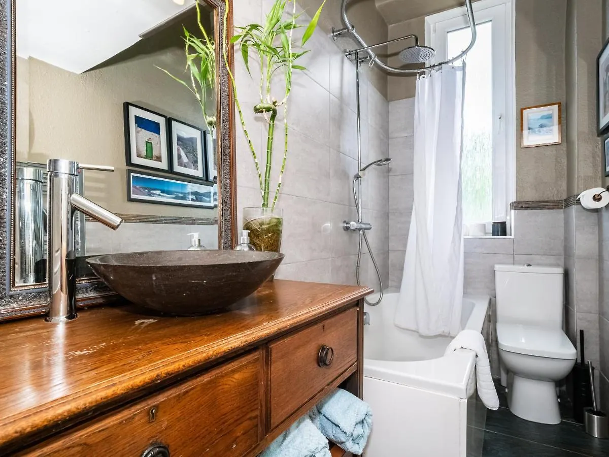 Pass The Keys Quiet 2Beds Flat With High Ceilings And Great Views Apartment Edinburgh