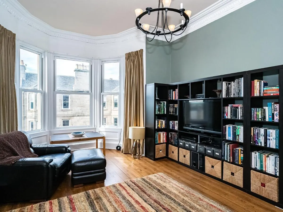 Pass The Keys Quiet 2Beds Flat With High Ceilings And Great Views Apartment Edinburgh